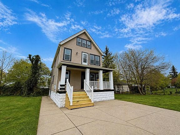 2 bed 1 bath - 28 Long Ave, # 2, Buffalo, NY 14225