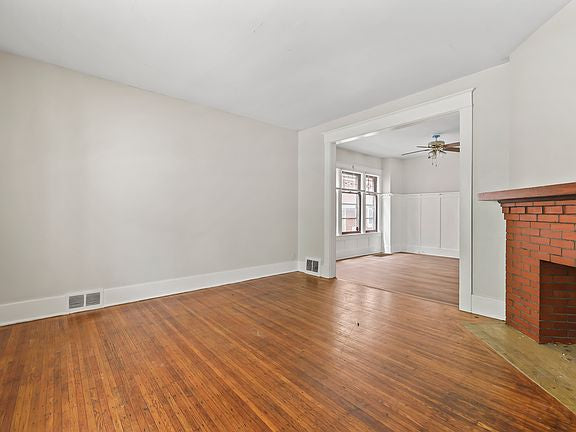 3 bed 1 bath - 23 Custer St Floor 2, Buffalo, NY 14214