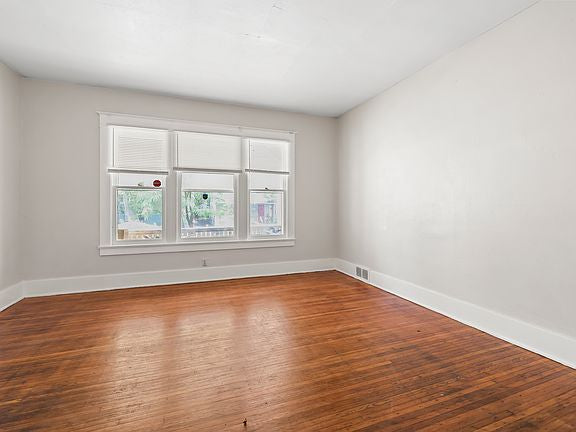 3 bed 1 bath - 23 Custer St Floor 2, Buffalo, NY 14214