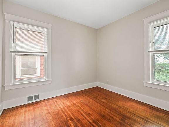3 bed 1 bath - 23 Custer St Floor 2, Buffalo, NY 14214