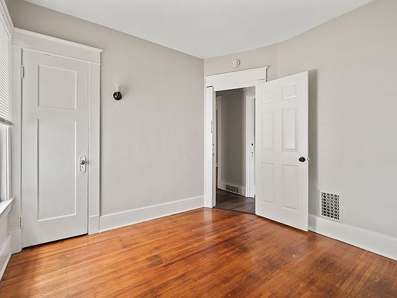 3 bed 1 bath - 23 Custer St Floor 2, Buffalo, NY 14214