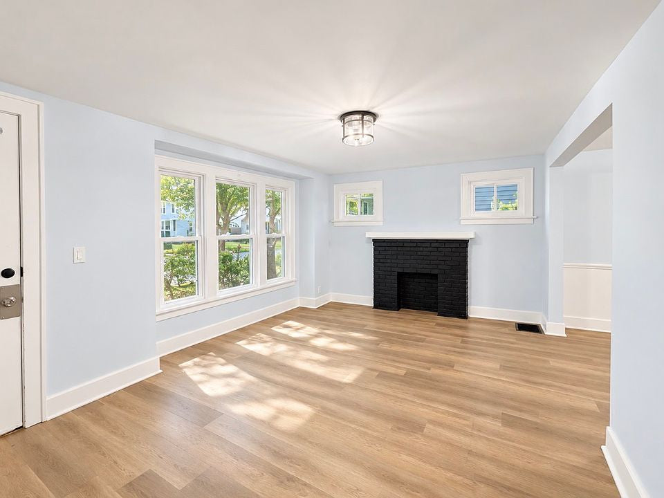 2 bed 1 bath - 361 Saint Lawrence Ave, # 2, Buffalo, NY 14216