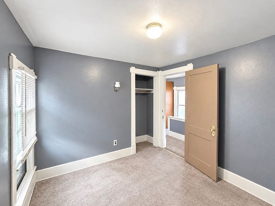 3 bed 1 bath - 116 Lafayette Ave, Buffalo, NY 14213