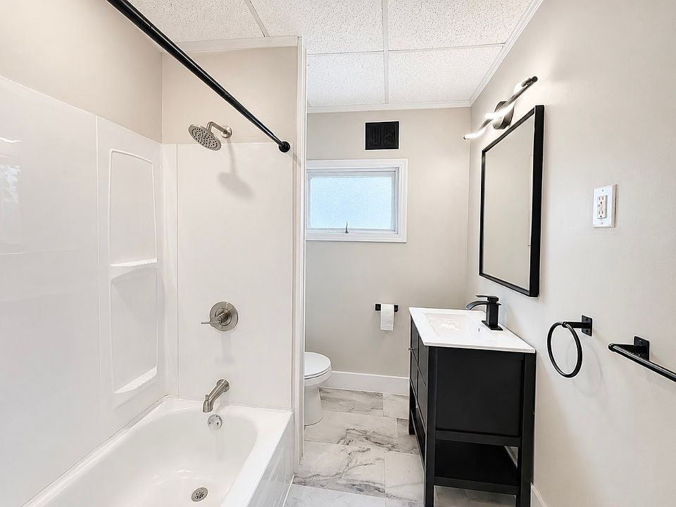 3 bed 1 bath - 61 Macamley St, # 2, Buffalo, NY 14220