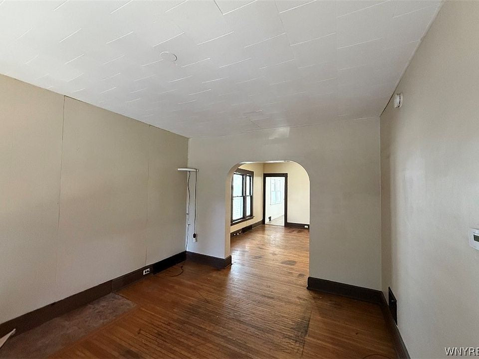 3 bed 1 bath - 22 Remoleno St, Buffalo, NY 14220