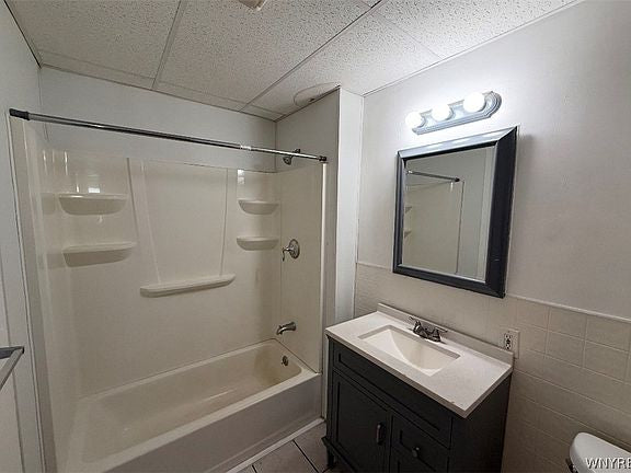 3 bed 1 bath - 22 Remoleno St, Buffalo, NY 14220
