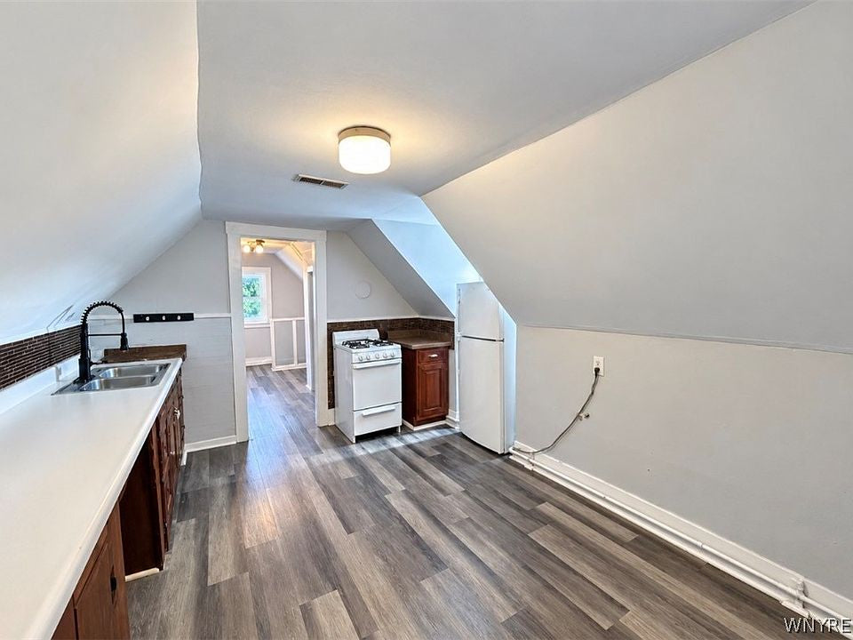 2 bed 1 bath - 339 Pennsylvania St, Buffalo, NY 14201