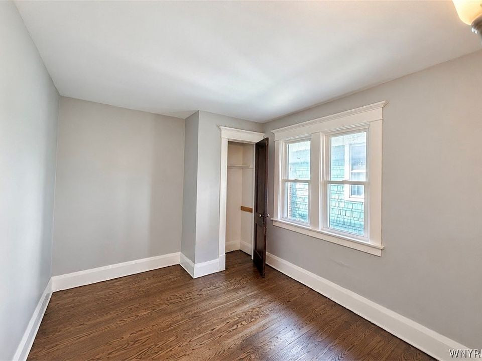 3 bed 1 bath - 9 Lovering Ave, # 2, Buffalo, NY 14216