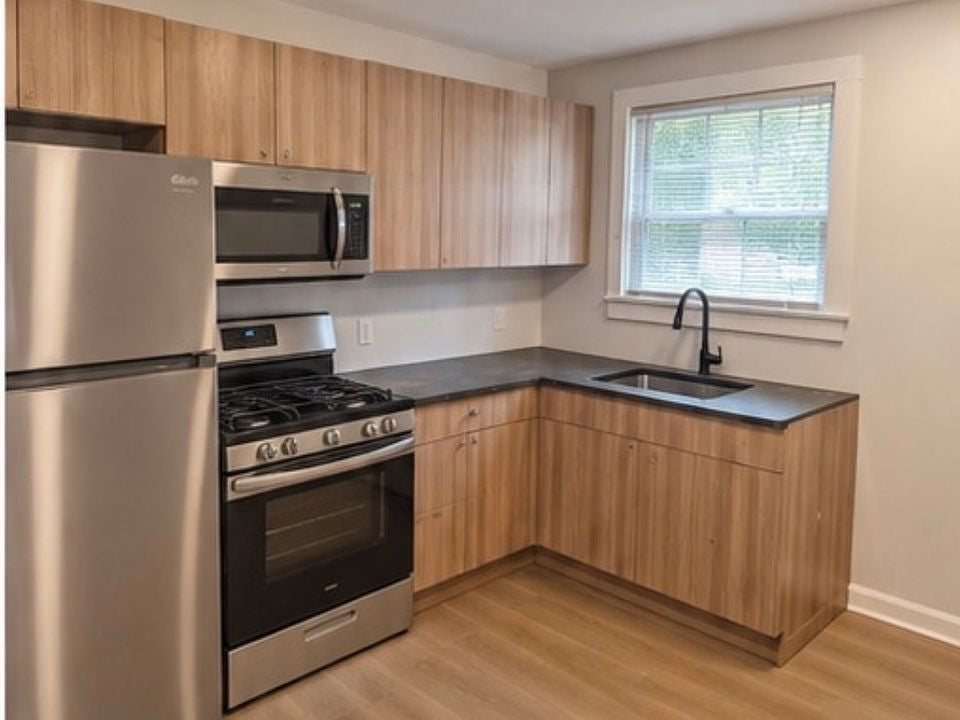 2 bed 1 bath - 114 Tyler St Floor 1, Buffalo, NY 14214