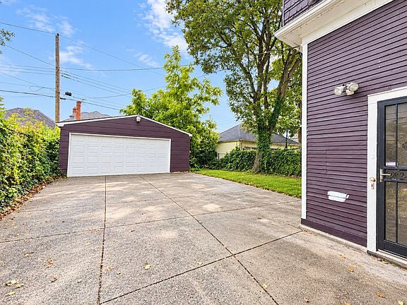 7 bed 3 bath - 33 Blaine Ave, Buffalo, NY 14208