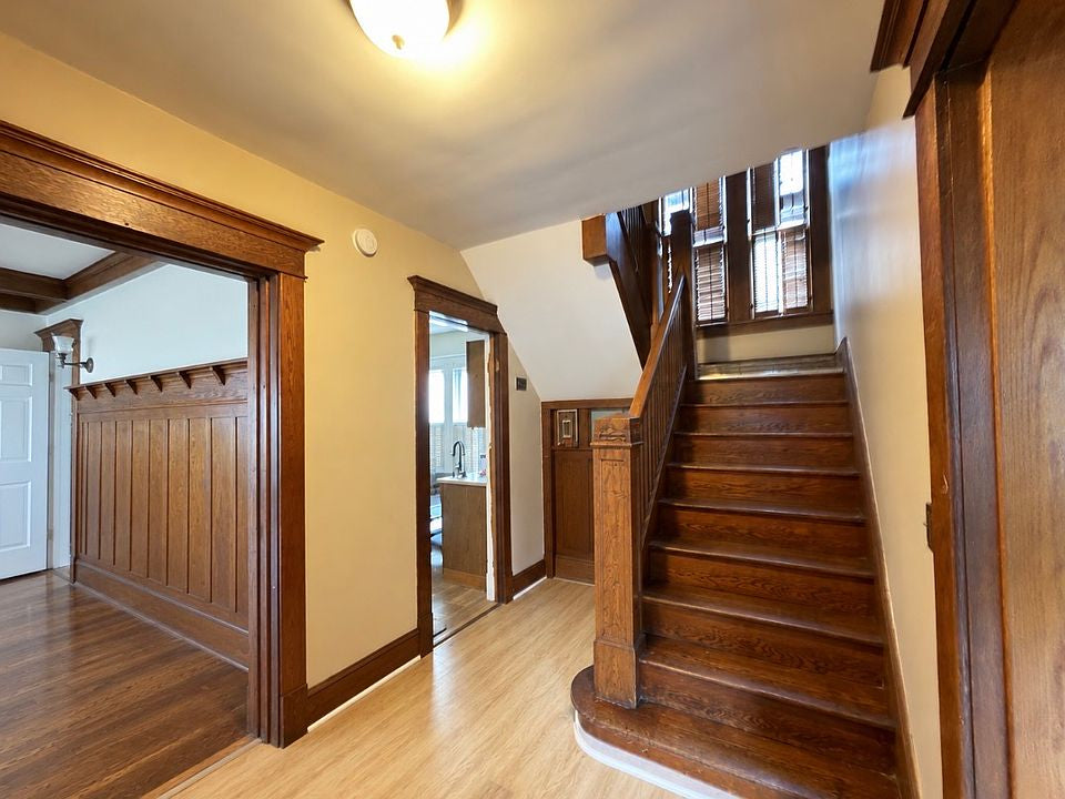7 bed 3 bath - 33 Blaine Ave, Buffalo, NY 14208