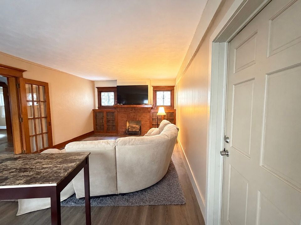 7 bed 3 bath - 33 Blaine Ave, Buffalo, NY 14208