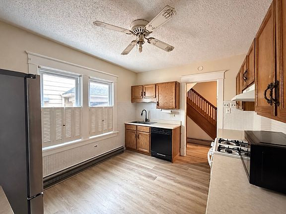 7 bed 3 bath - 33 Blaine Ave, Buffalo, NY 14208