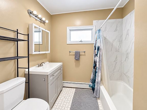 7 bed 3 bath - 33 Blaine Ave, Buffalo, NY 14208