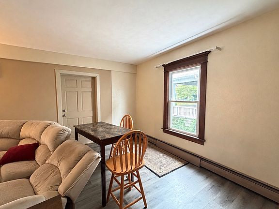 7 bed 3 bath - 33 Blaine Ave, Buffalo, NY 14208