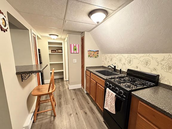 7 bed 3 bath - 33 Blaine Ave, Buffalo, NY 14208