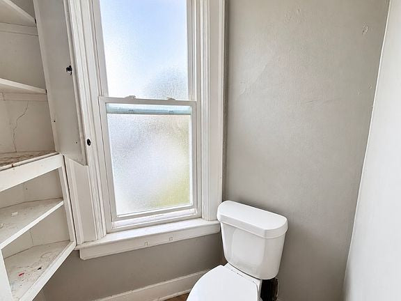 2 bed 1 bath - 80 Dewitt St, # 3, Buffalo, NY 14213