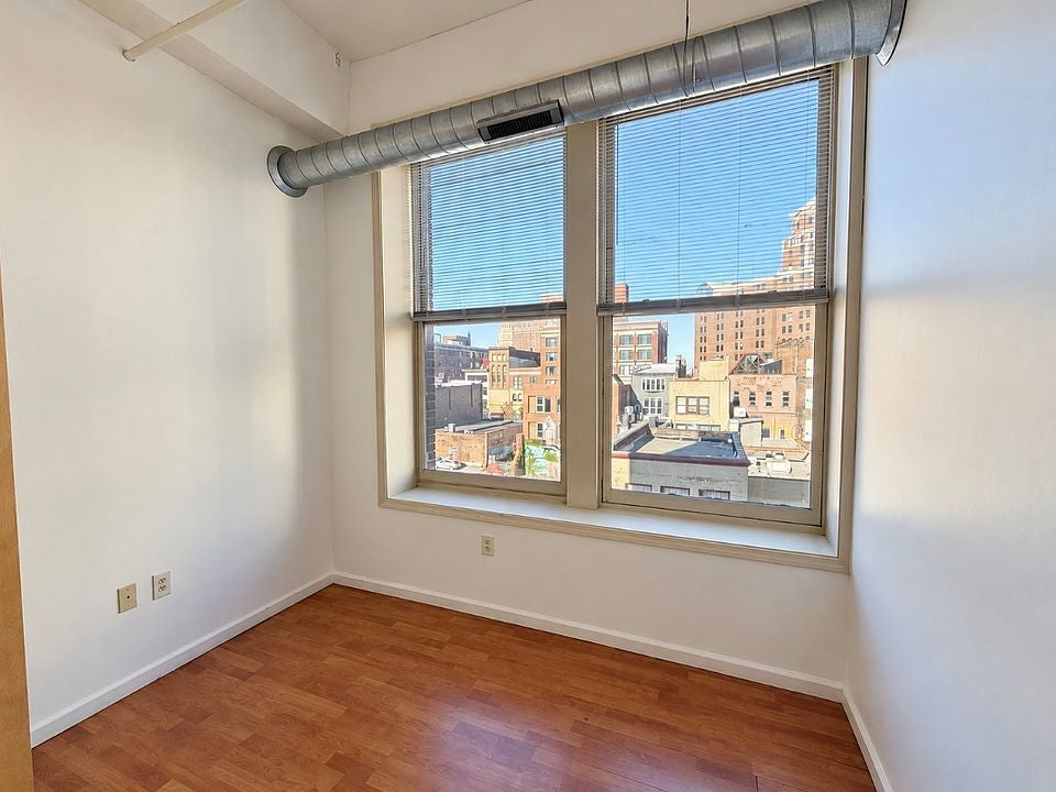 2 bed 1 bath - 495 Washington St, # 401, Buffalo, NY 14203