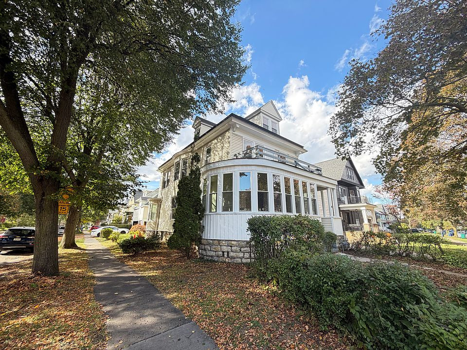 2 bed 1 bath - 44 Greenfield St, # 2, Buffalo, NY 14214