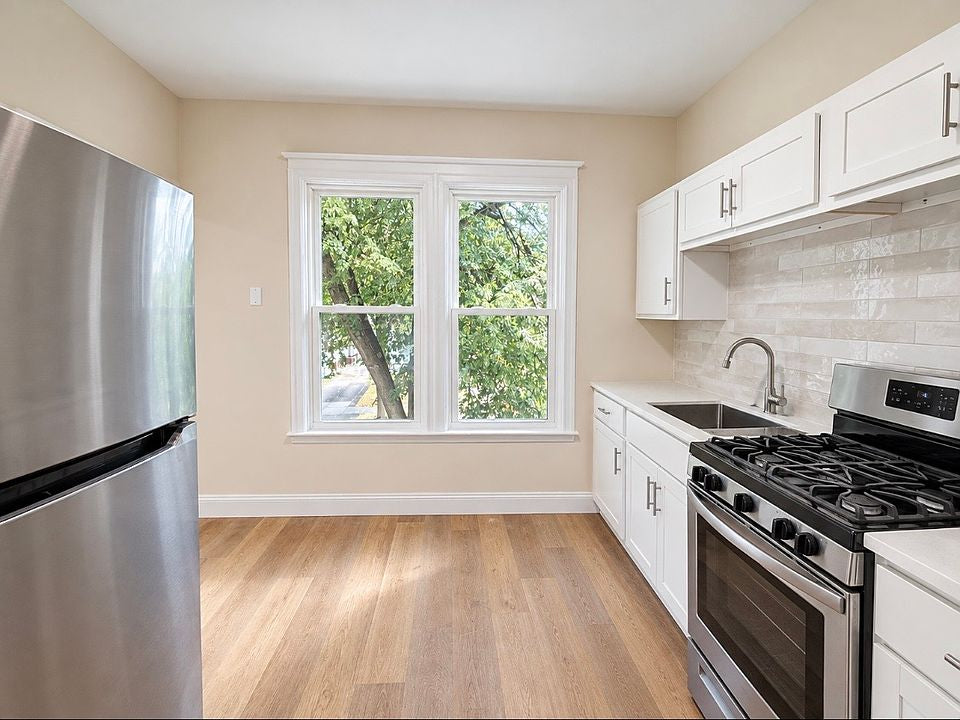2 bed 1 bath - 44 Greenfield St, # 2, Buffalo, NY 14214