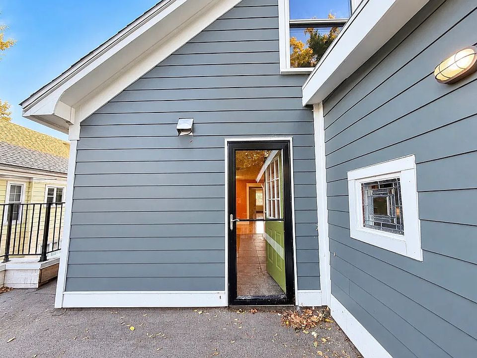 3 bed 1.5 bath - 186 Bird Ave, APT 2, Buffalo, NY 14213