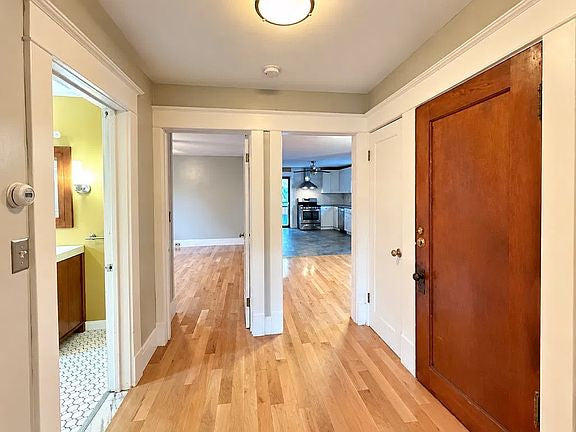 3 bed 1.5 bath - 186 Bird Ave, APT 2, Buffalo, NY 14213