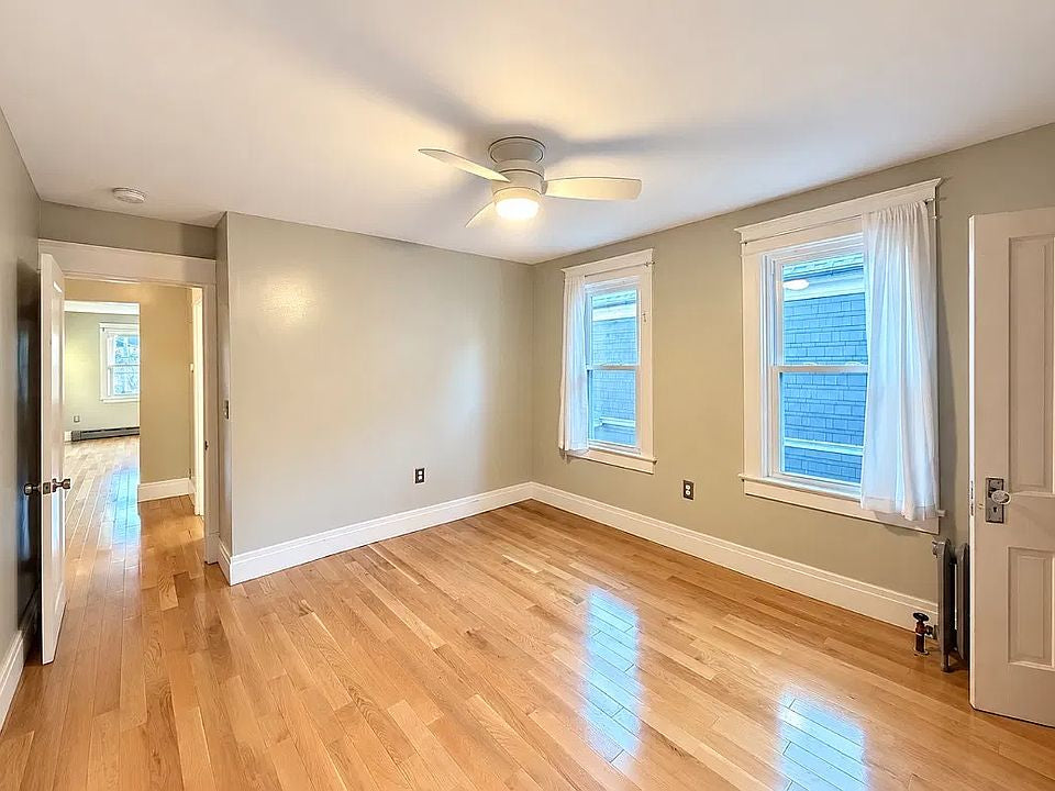 3 bed 1.5 bath - 186 Bird Ave, APT 2, Buffalo, NY 14213