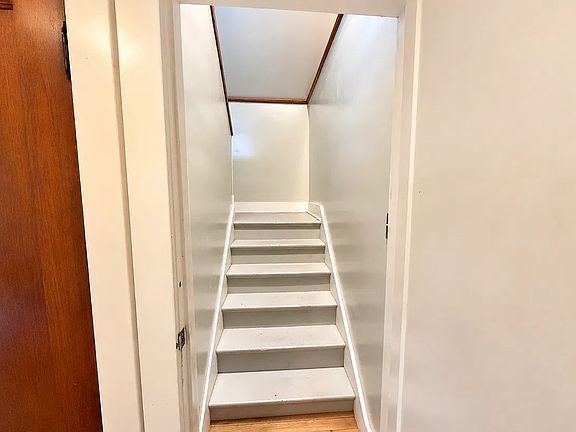 3 bed 1.5 bath - 186 Bird Ave, APT 2, Buffalo, NY 14213