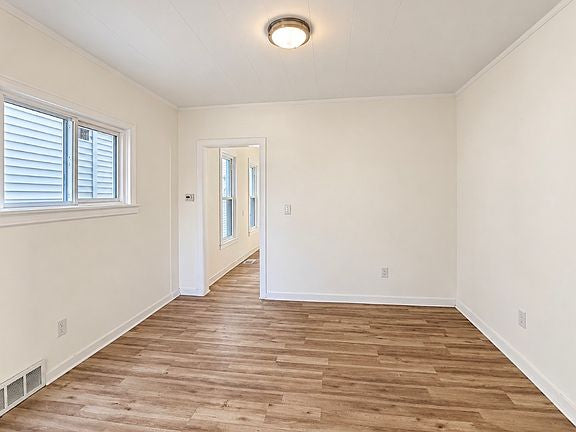 2 bed 1 bath - 92 Dewitt St, # 1, Buffalo, NY 14213