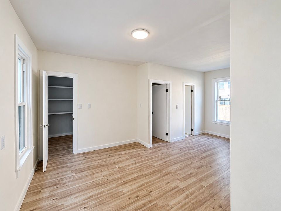 2 bed 1 bath - 92 Dewitt St, # 1, Buffalo, NY 14213