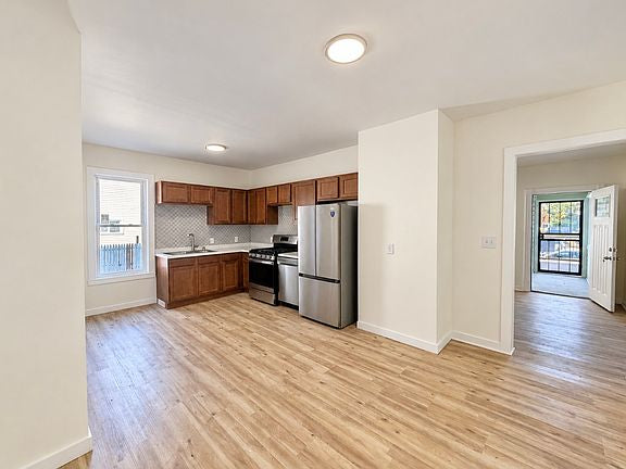 2 bed 1 bath - 92 Dewitt St, # 1, Buffalo, NY 14213