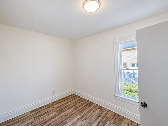 2 bed 1 bath - 92 Dewitt St, # 1, Buffalo, NY 14213