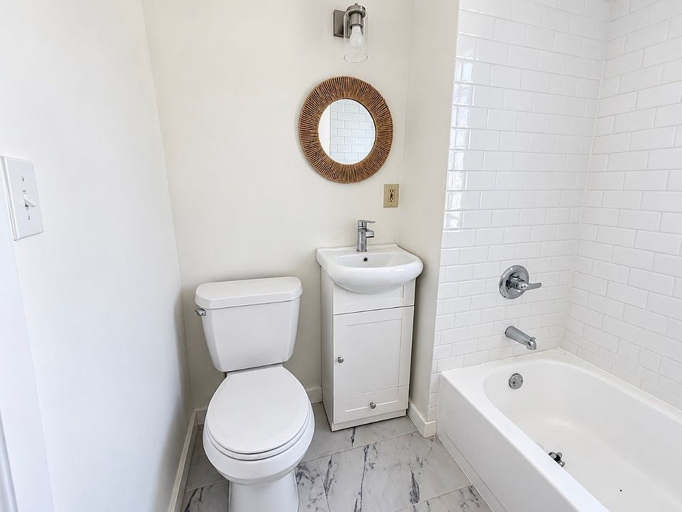 2 bed 1 bath - 92 Dewitt St, # 2, Buffalo, NY 14213