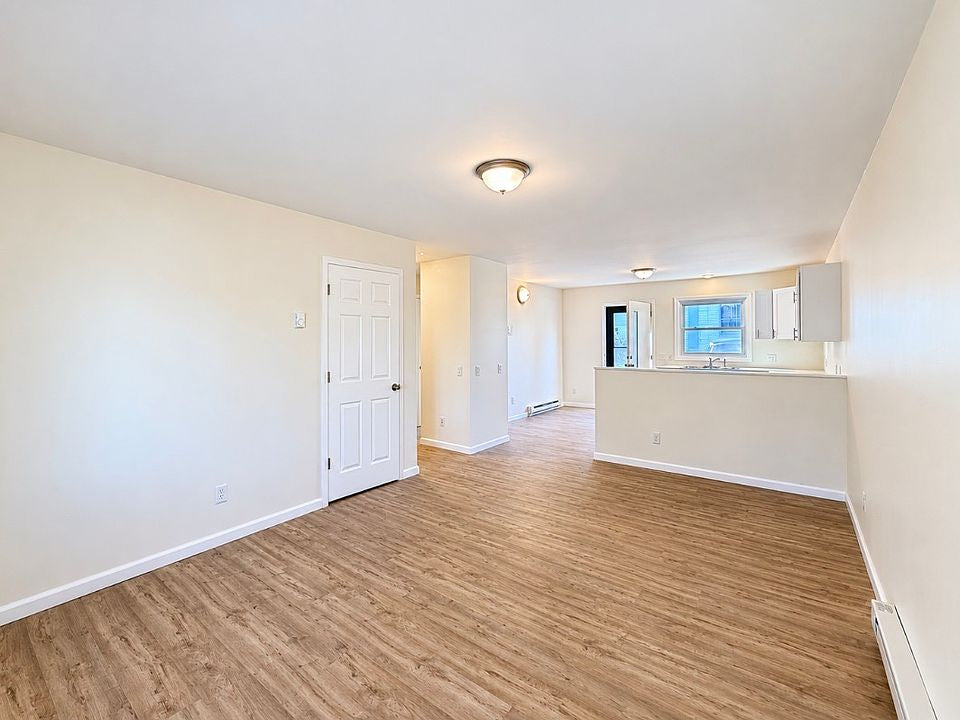 2 bed 1 bath - 1700 Pallister Ave, # 1, Barker, NY 14012