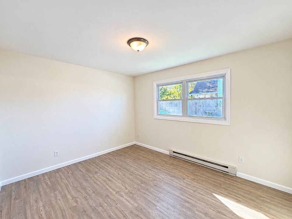 2 bed 1 bath - 1700 Pallister Ave, # 1, Barker, NY 14012