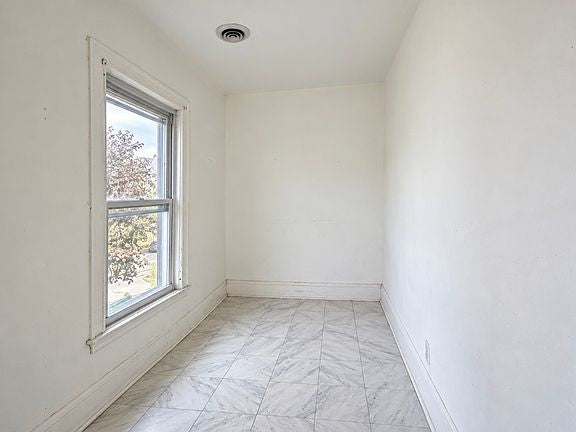 3 bed 1 bath - 91 Howell St, # 2, Buffalo, NY 14207