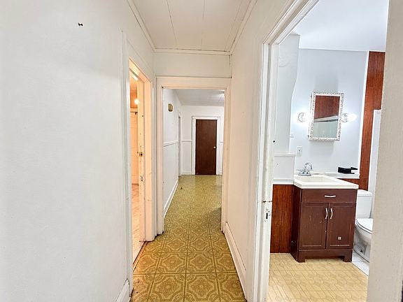 3 bed 1 bath - 91 Howell St, # 2, Buffalo, NY 14207