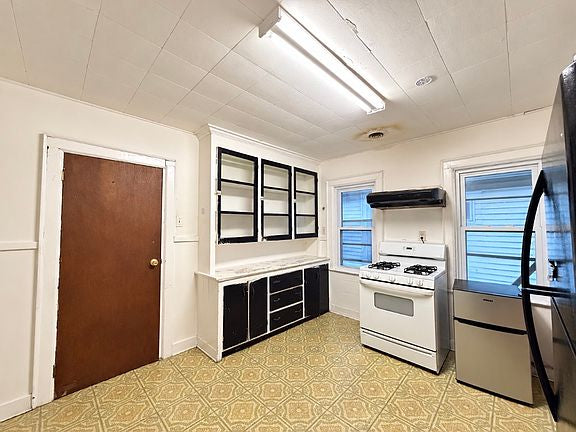 3 bed 1 bath - 91 Howell St, # 2, Buffalo, NY 14207