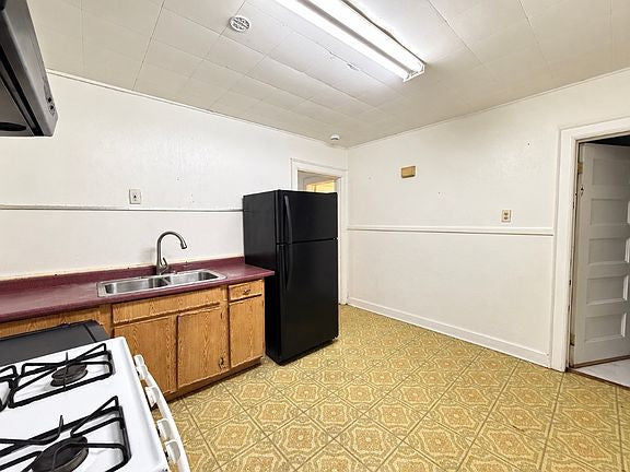3 bed 1 bath - 91 Howell St, # 2, Buffalo, NY 14207