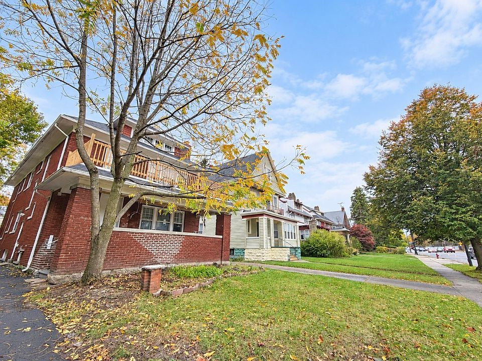 3 bed 1 bath - 405 Parkside Ave Floor 2, Buffalo, NY 14216